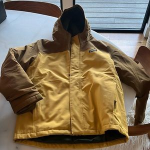 Patagonia Youth large (size 12) ski jacket